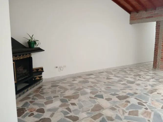 Casa de 3 alcobas en venta en La Ceja, 190 m² · foto 4 de 8