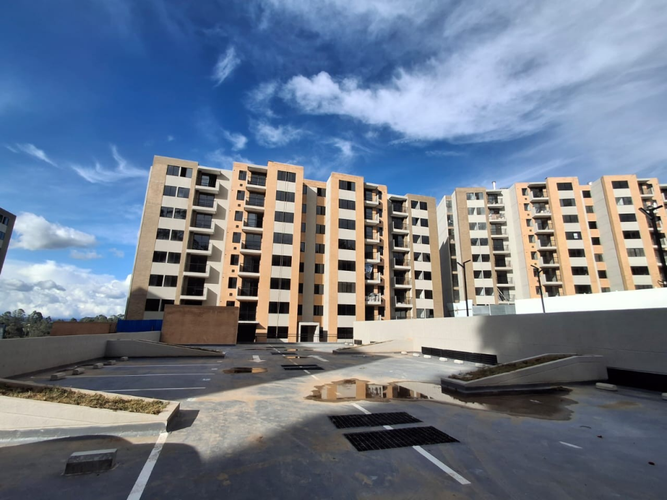 Apartamento de 3 alcobas en venta en Ceiba, Rionegro, 54 m² · foto 2 de 16