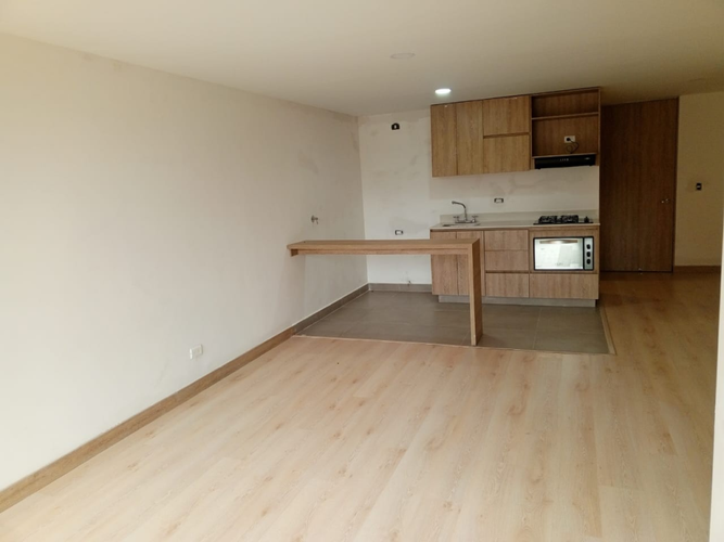 Apartamento de 2 alcobas en venta en Santa Elena, El Retiro, 70 m² · foto 2 de 14