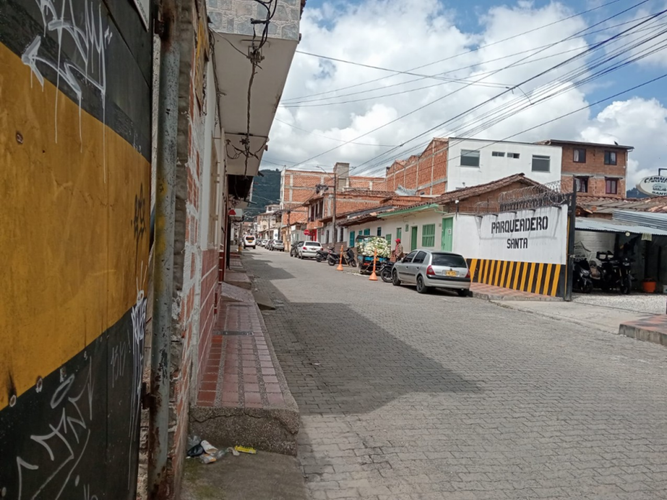 Lote en venta en La Ceja, 1050 m² · foto 4 de 10
