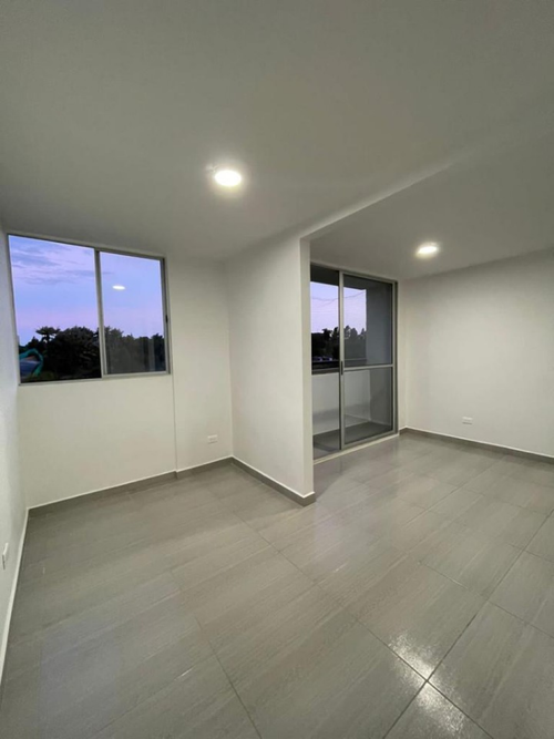 Apartamento de 2 alcobas en venta en Miralindo, Rionegro, 52 m² · foto 4 de 12