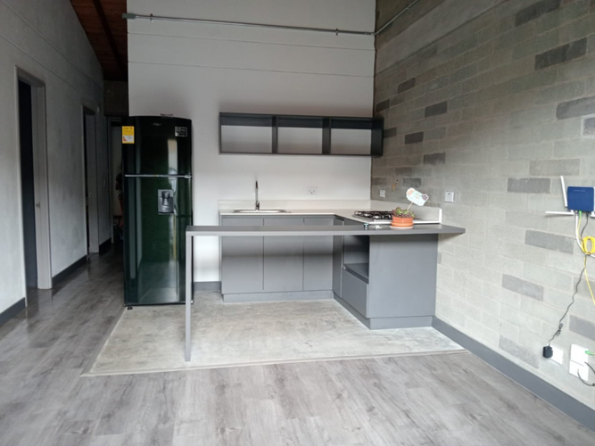Apartamento de 3 alcobas en venta en La Ceja, 69 m² · foto 2 de 12
