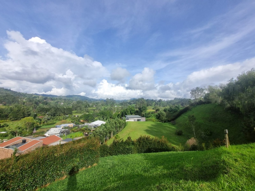 Land in Santa Elena (2000 m²) for Sale - 3