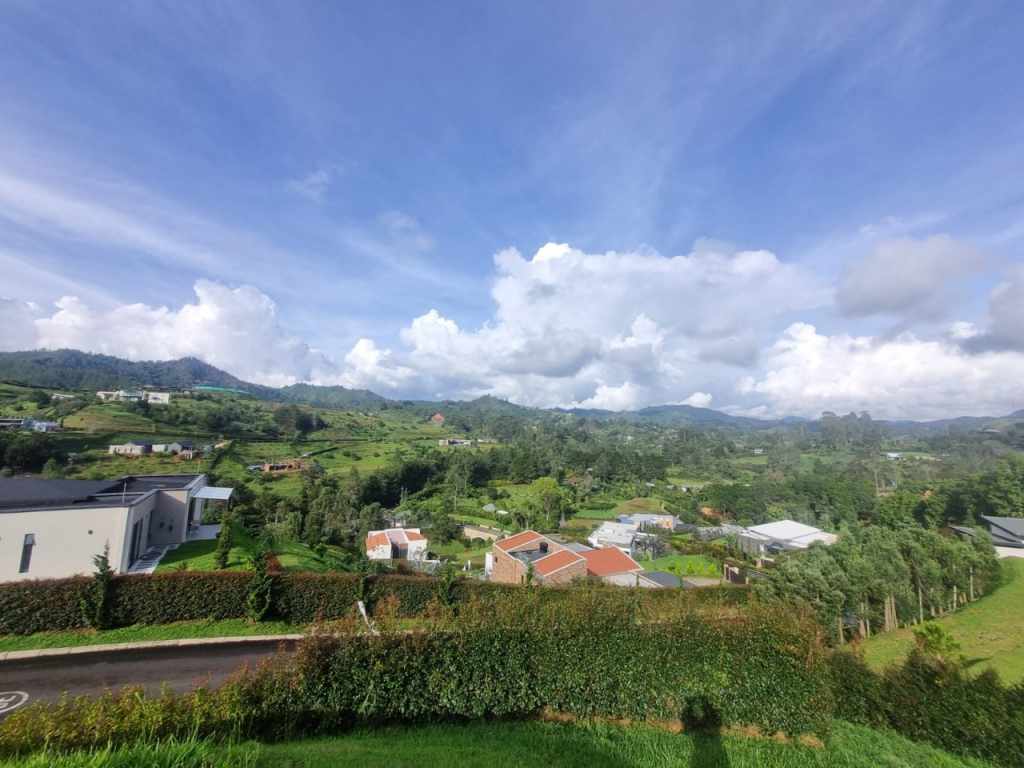 Land in Santa Elena (2000 m²) for Sale - 4