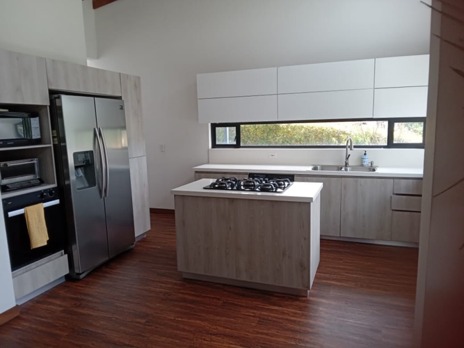 Casa de 4 alcobas en venta en La Ceja, 350 m² · foto 7 de 15