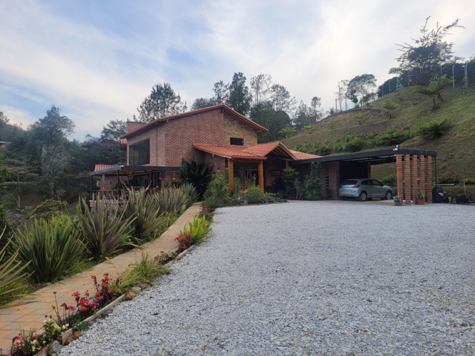 Casa de 5 alcobas en venta en Don Diego, El Retiro, 400 m² · foto 3 de 20