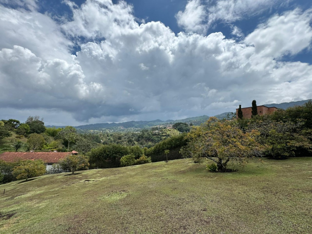 Land in Santa Elena (1500 m²) for Sale - 4