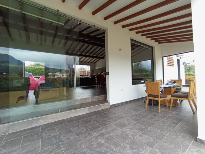 Finca en venta en Lomitas, La Ceja, 346 m² · foto 4 de 20