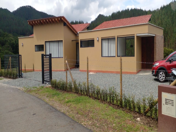 Casa de 4 alcobas en venta en Santa Elena, El Retiro, 300 m² · foto 14 de 18