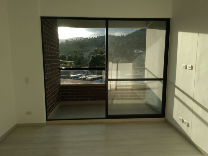 Apartamento de 2 alcobas en venta en Santa Elena, El Retiro, 60 m² · foto 4 de 13
