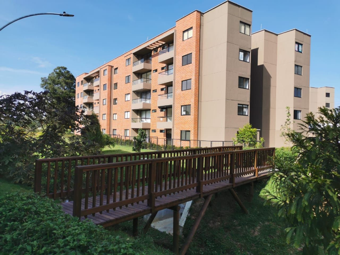 Apartamento de 1 alcoba en venta en La Ceja, 48 m² · foto 2 de 12