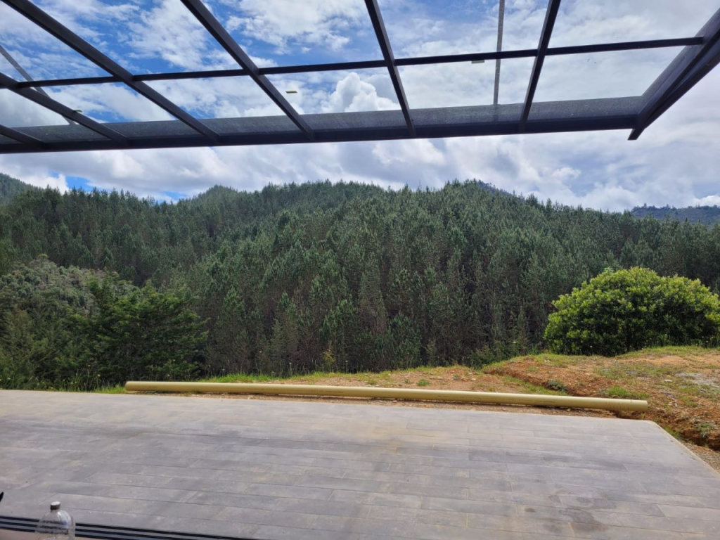 4BR House in Santa Elena (300 m²)
