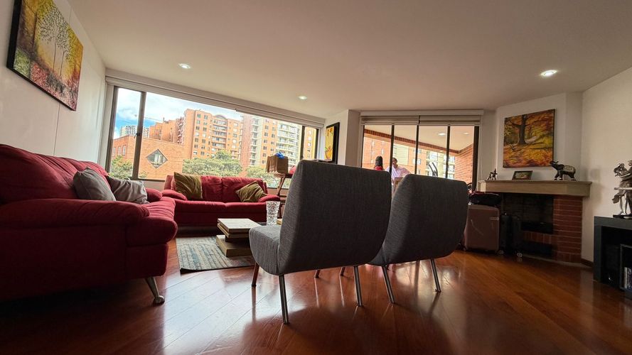 Apartamento de 3 alcobas en venta en Lagos De Cordoba, Bogotá, 154 m² · foto 4 de 24