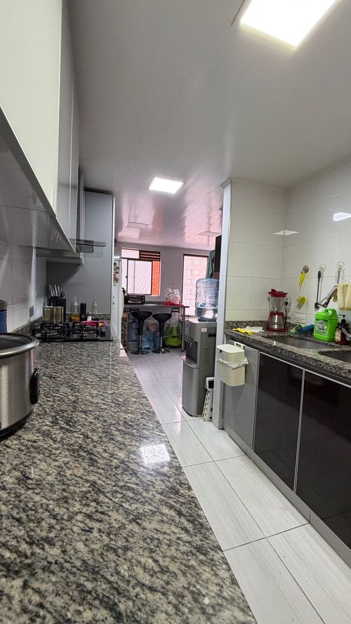 Apartamento de 3 alcobas en venta en Lagos De Cordoba, Bogotá, 154 m² · foto 13 de 24