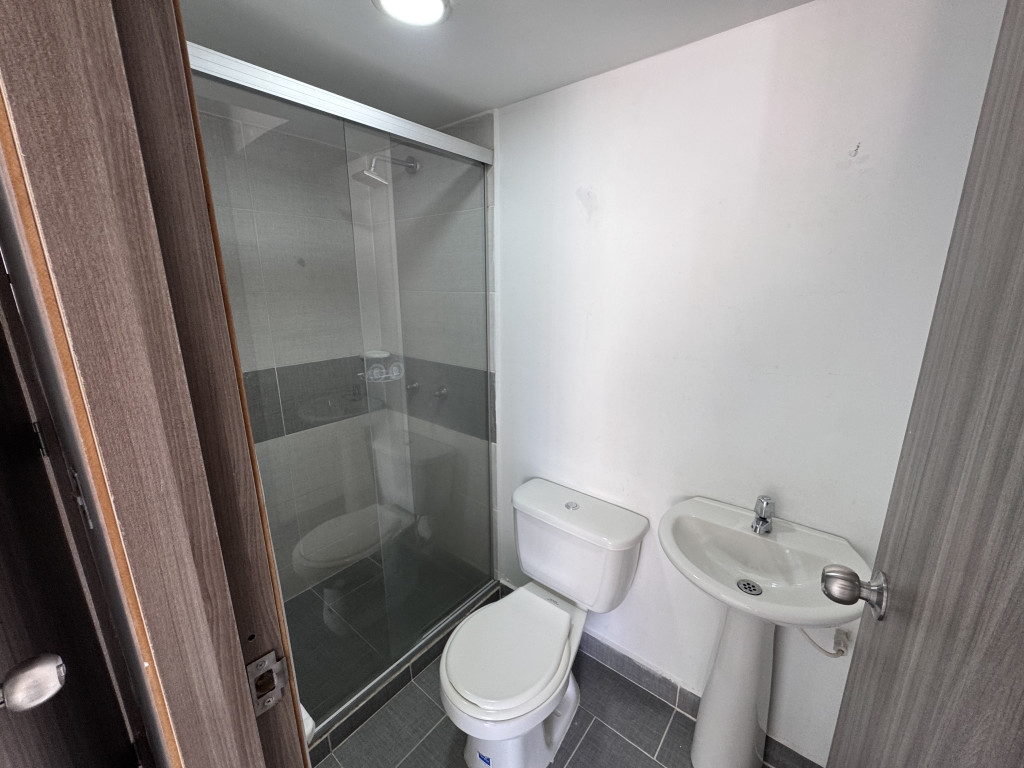 Apartamento en venta en Suramérica, La Estrella · foto 10 de 23
