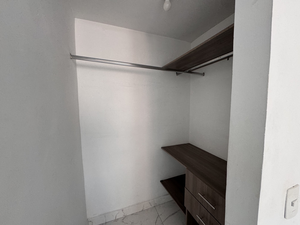 Apartamento en venta en Suramérica, La Estrella · foto 11 de 23