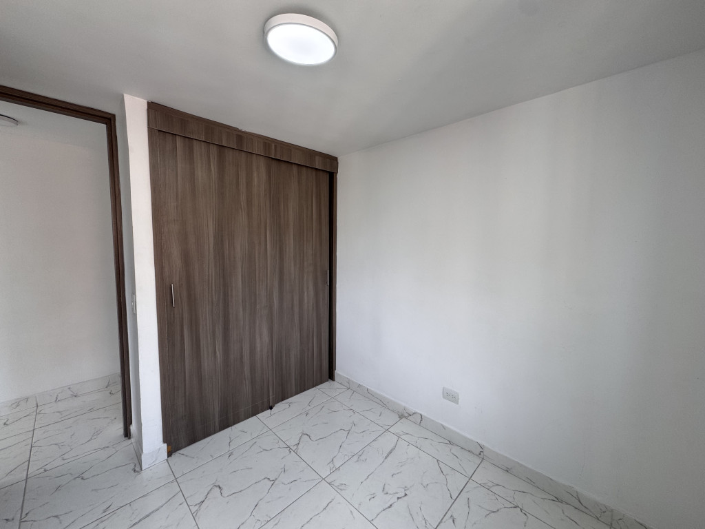 Apartamento en venta en Suramérica, La Estrella · foto 12 de 23