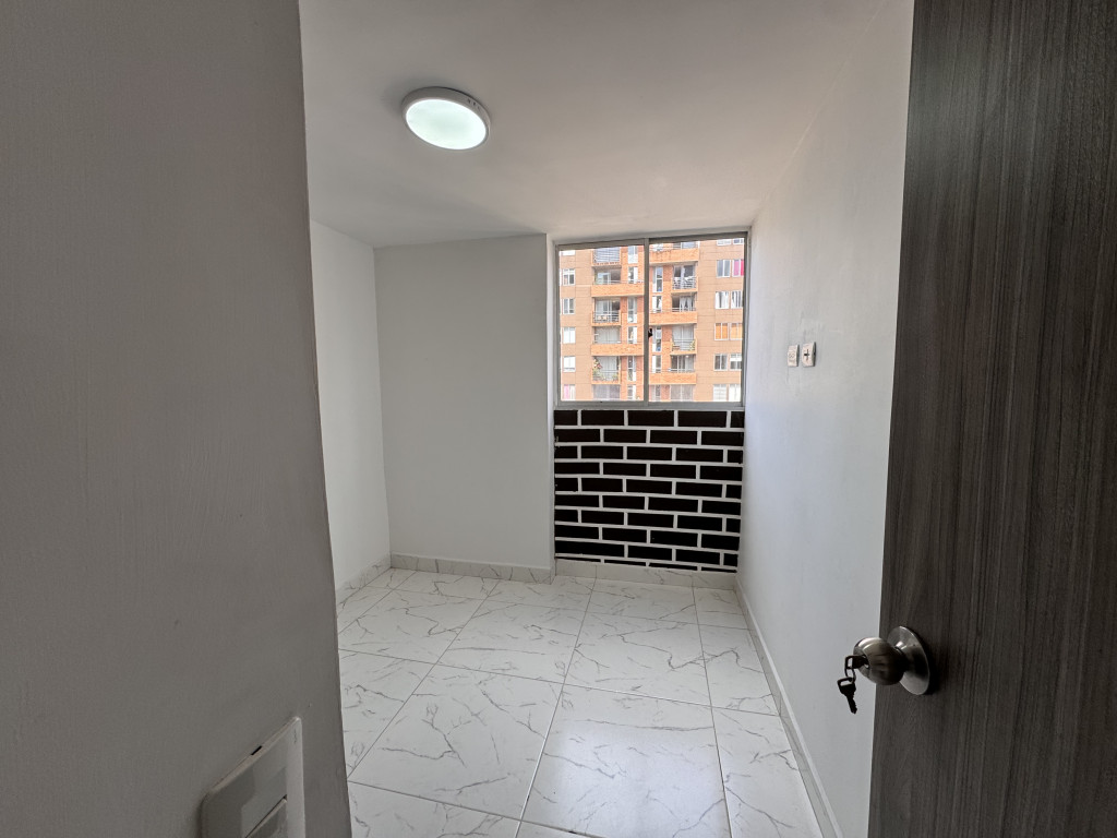 Apartamento en venta en Suramérica, La Estrella · foto 14 de 23