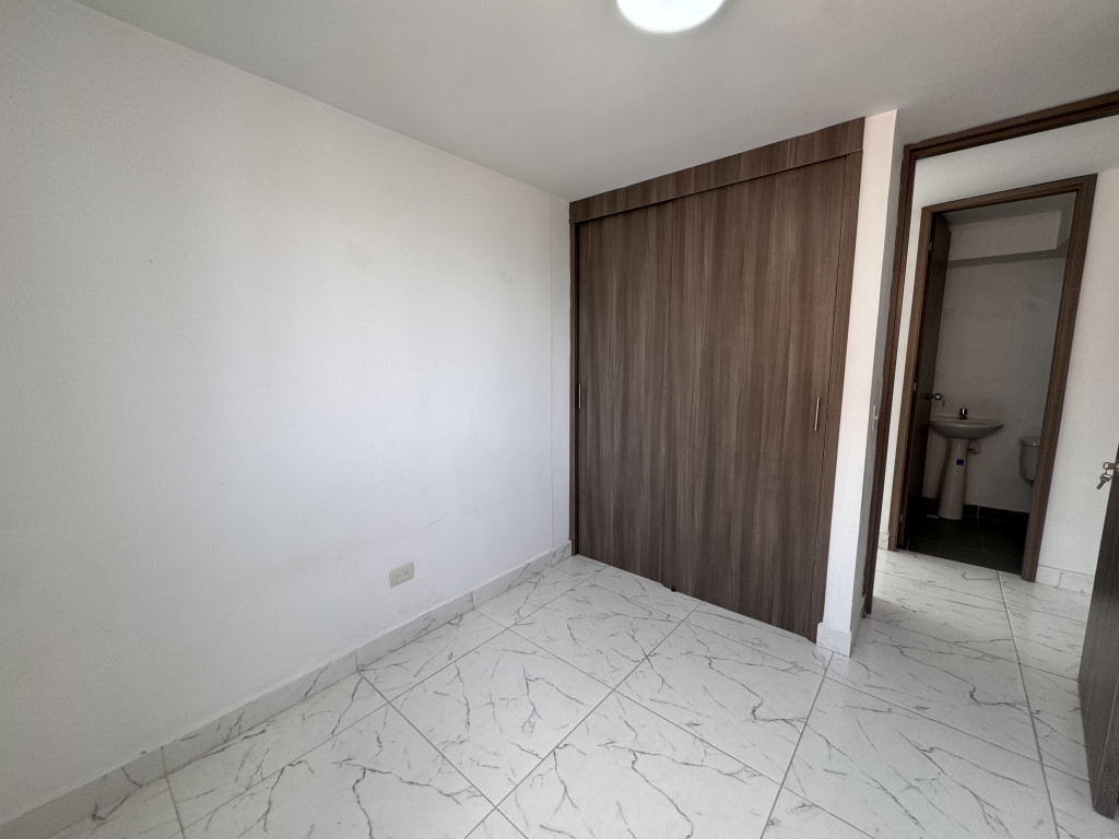 Apartamento en venta en Suramérica, La Estrella · foto 15 de 23
