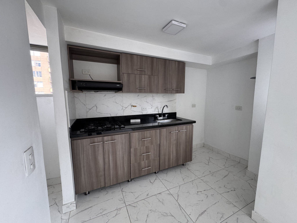 Apartamento en venta en Suramérica, La Estrella · foto 19 de 23