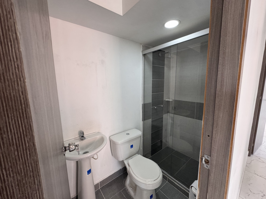 Apartamento en venta en Suramérica, La Estrella · foto 21 de 23
