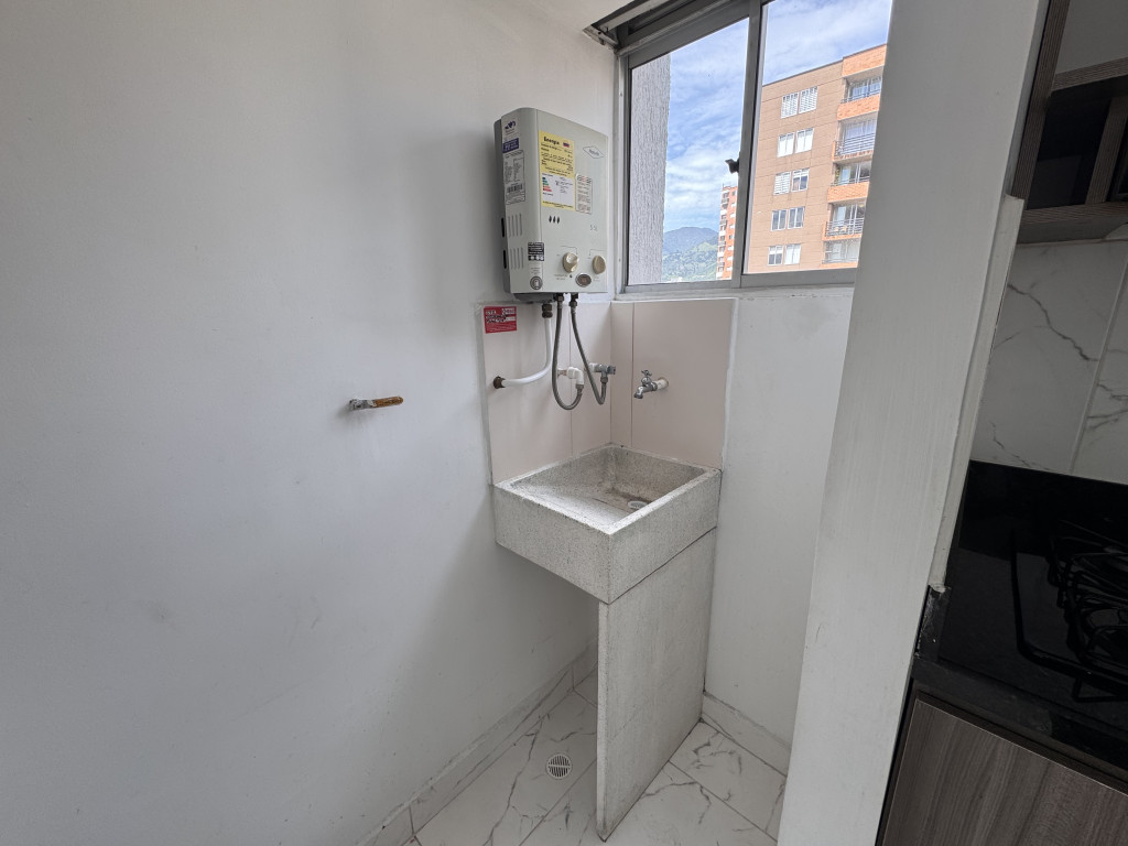 Apartamento en venta en Suramérica, La Estrella · foto 22 de 23