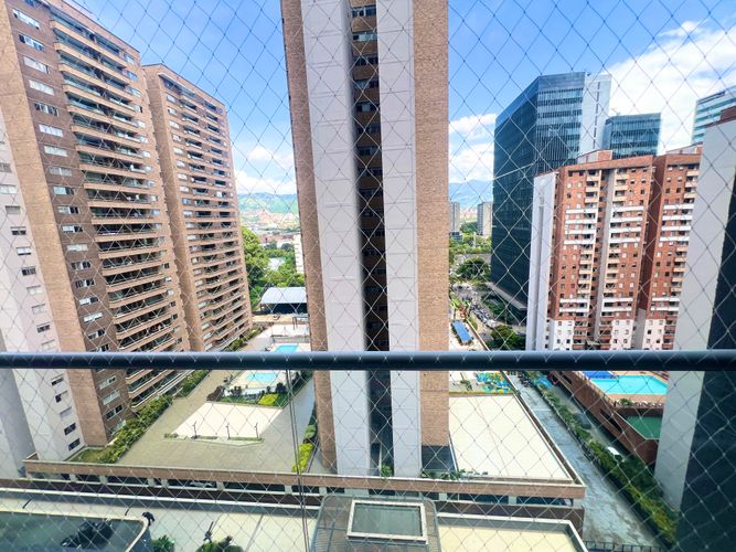 Apartaestudio en venta en Ciudad Del Río, Medellín, 55 m² · foto 10 de 22