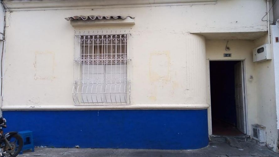 Casa de 5 alcobas en venta en Bretaña, Cali, 151 m² · foto 2 de 5