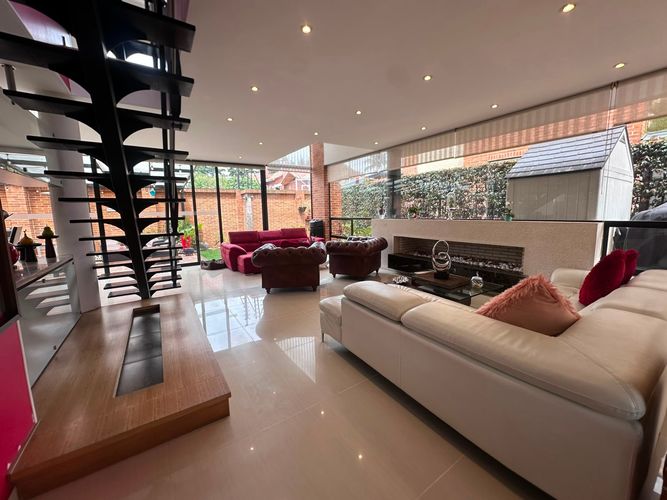 Casa de 4 alcobas en venta en Las Mercedarias, Chía, 256 m² · foto 7 de 24