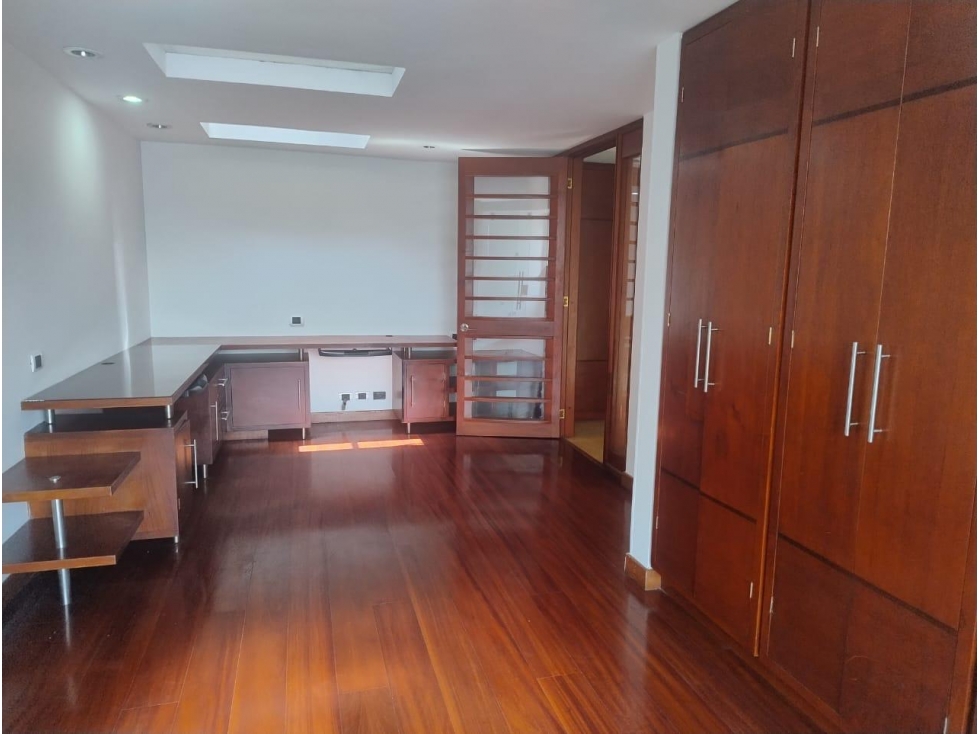 Apartamento en venta en Santa Barbara Occidental, Bogotá · foto 7 de 22