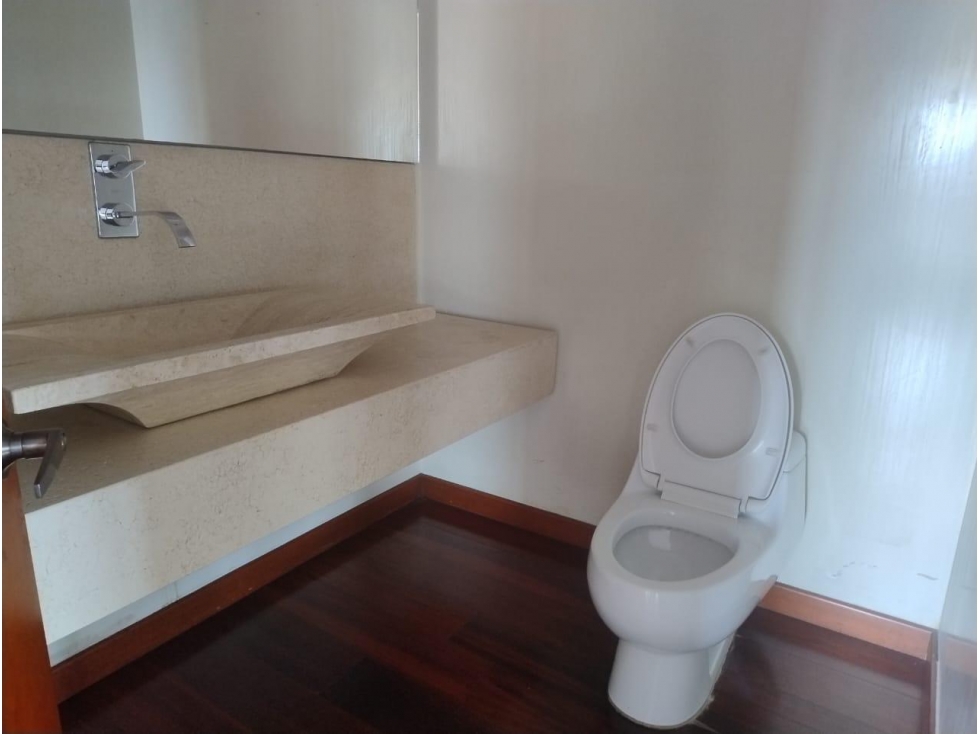 Apartamento en venta en Santa Barbara Occidental, Bogotá · foto 8 de 22