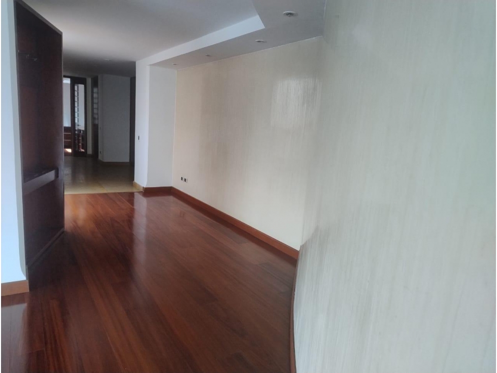 Apartamento en venta en Santa Barbara Occidental, Bogotá · foto 10 de 22