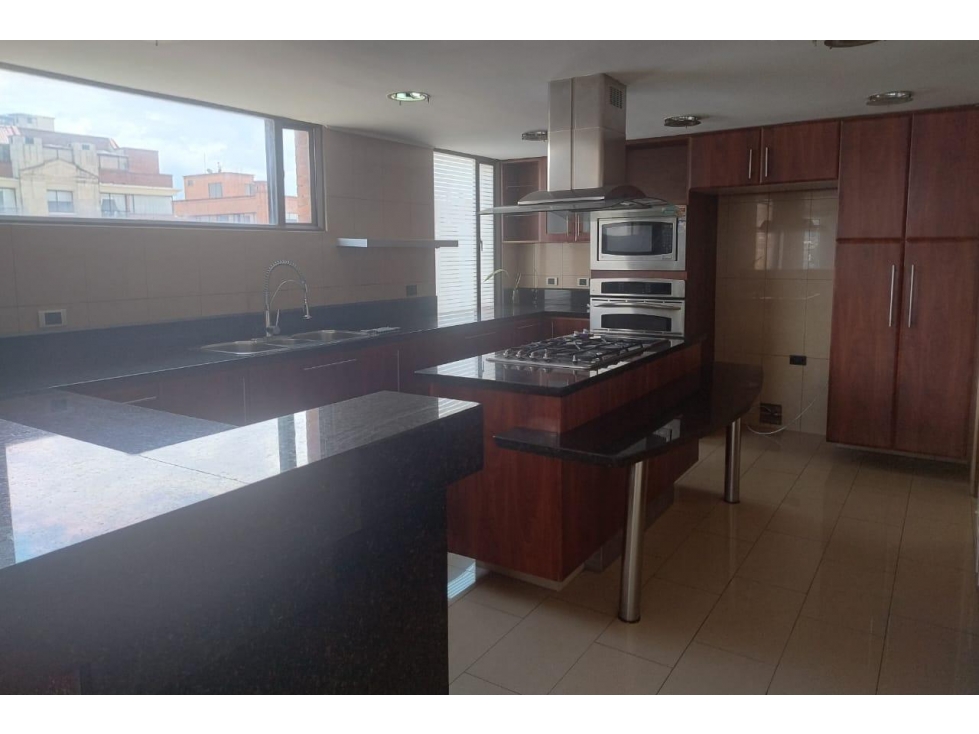 Apartamento en venta en Santa Barbara Occidental, Bogotá · foto 11 de 22