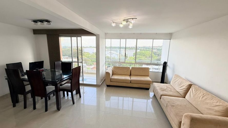 Apartamento en venta en Ciudad Jardin, Cali · foto 2 de 7