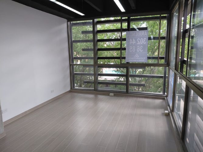 Oficina en arriendo en Zuñiga, Envigado, 68 m² · foto 2 de 17