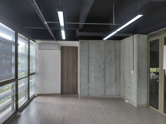 Oficina en arriendo en Zuñiga, Envigado, 68 m² · foto 3 de 17