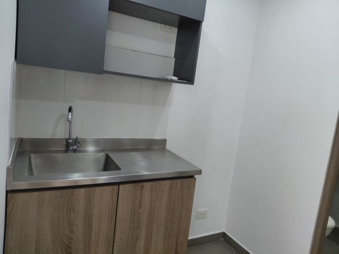 Oficina en arriendo en Zuñiga, Envigado, 68 m² · foto 6 de 17