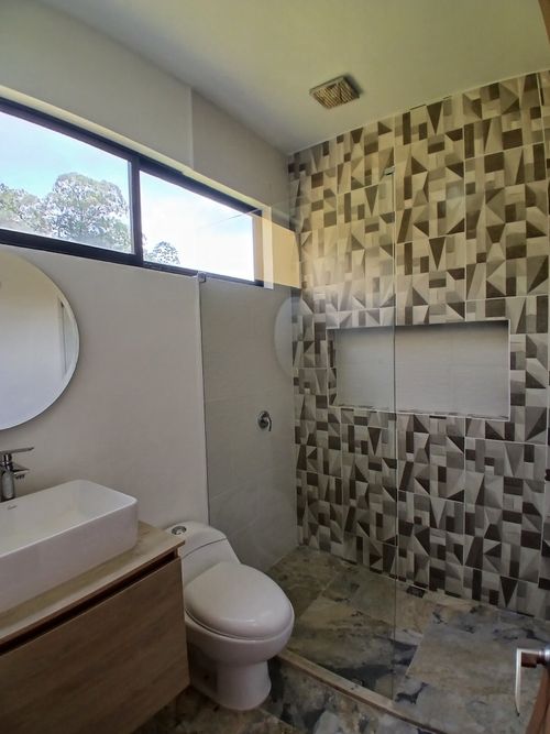 Finca en arriendo en Guamito, La Ceja, 340 m² · foto 12 de 24