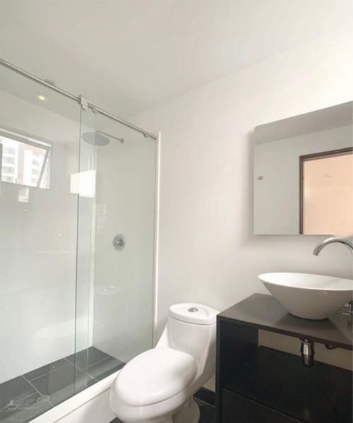 Apartamento de 3 alcobas en venta en Santa Barbara, Bogotá, 180 m² · foto 4 de 10