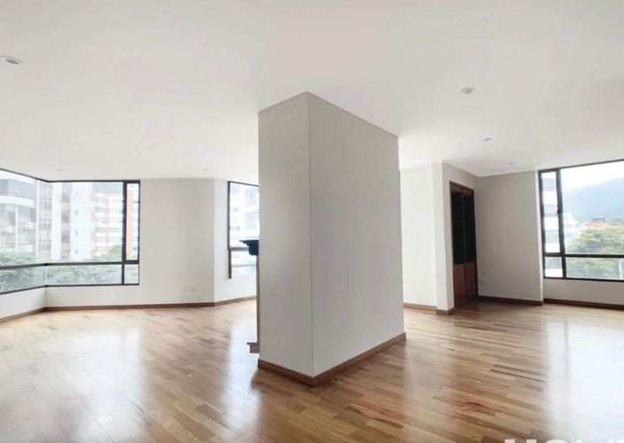 Apartamento de 3 alcobas en venta en Santa Barbara, Bogotá, 180 m² · foto 8 de 10