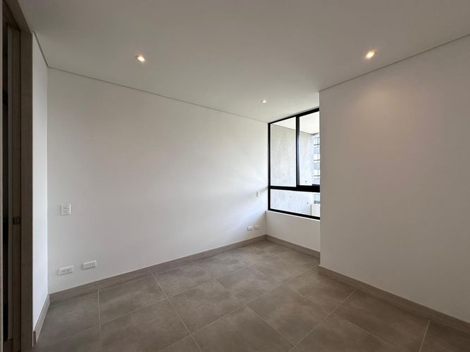 Apartamento de 2 alcobas en arriendo en El Poblado, Medellín, 100 m² · foto 9 de 18