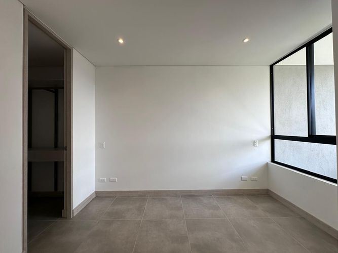 Apartamento de 2 alcobas en arriendo en El Poblado, Medellín, 100 m² · foto 10 de 18
