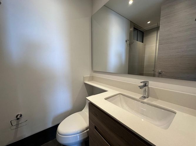 Apartamento de 2 alcobas en arriendo en El Poblado, Medellín, 100 m² · foto 17 de 18
