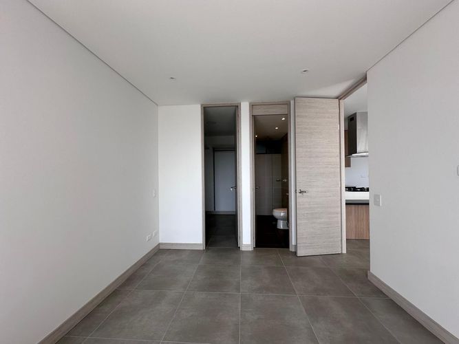 Apartamento de 2 alcobas en arriendo en El Poblado, Medellín, 100 m² · foto 13 de 18