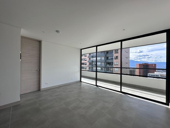 Apartamento de 2 alcobas en arriendo en El Poblado, Medellín, 100 m² · foto 3 de 18
