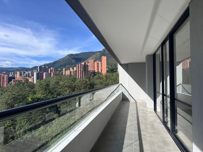 Apartamento de 2 alcobas en arriendo en El Poblado, Medellín, 100 m² · foto 18 de 18