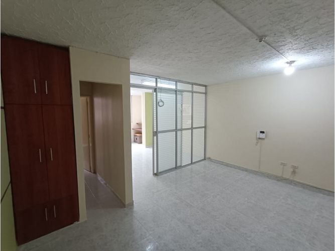Oficina en venta en San Fernando, Armenia, 40 m² · foto 6 de 11