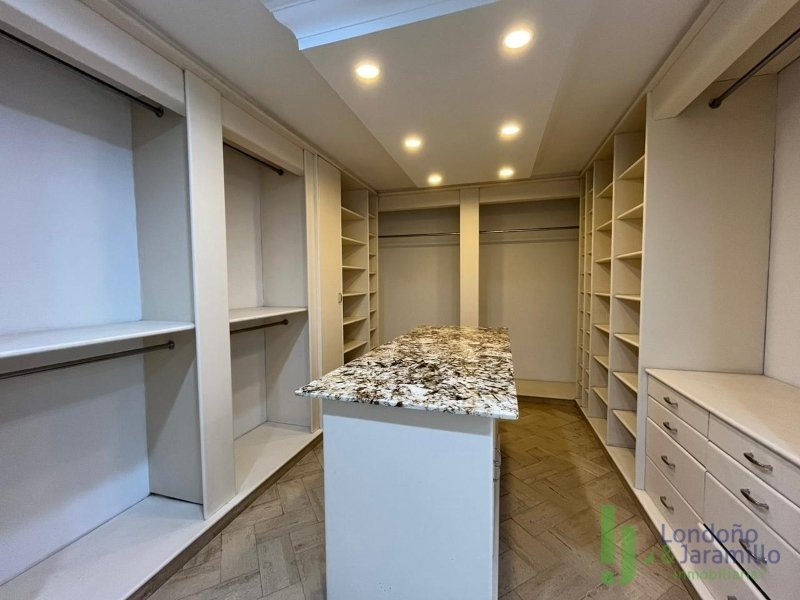 Apartamento en arriendo en El Poblado, Medellín · foto 9 de 20