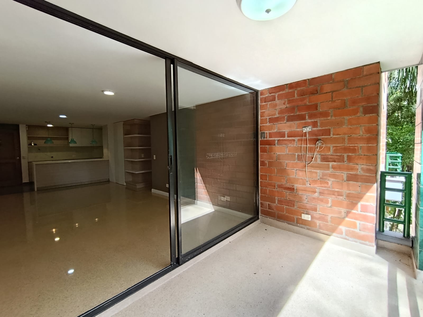 Apartamento en arriendo en Laureles, Medellín · foto 2 de 18