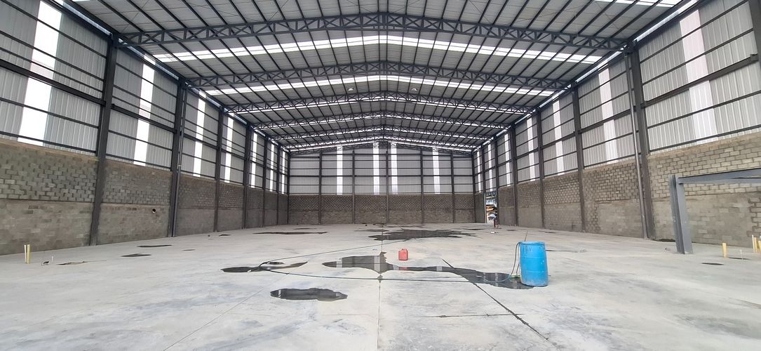 Bodega en arriendo en Zona Industrial, Cali, 1600 m² · foto 5 de 8